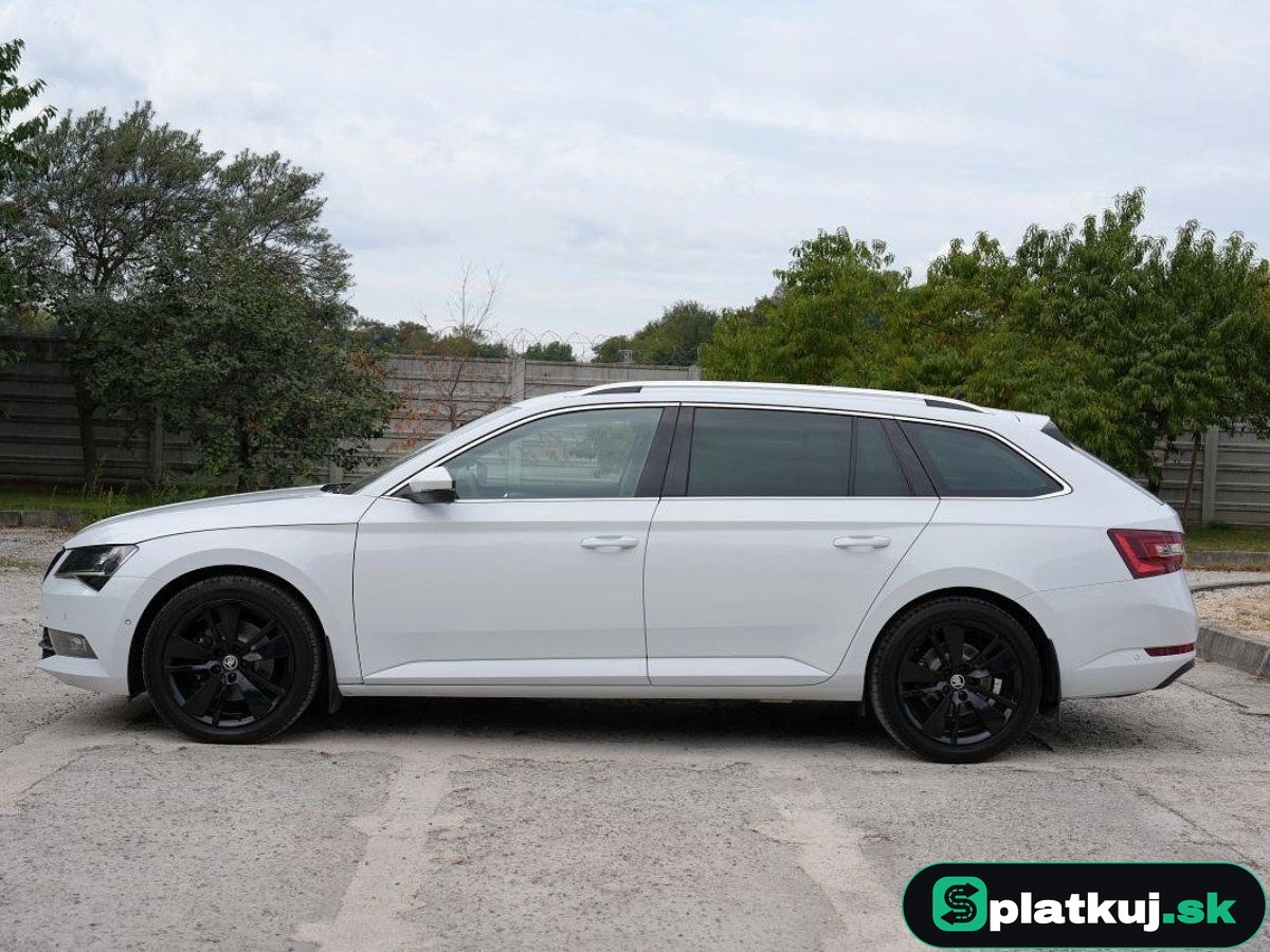 Škoda Superb Combi 2.0 TDI Style Premium – fotka 3