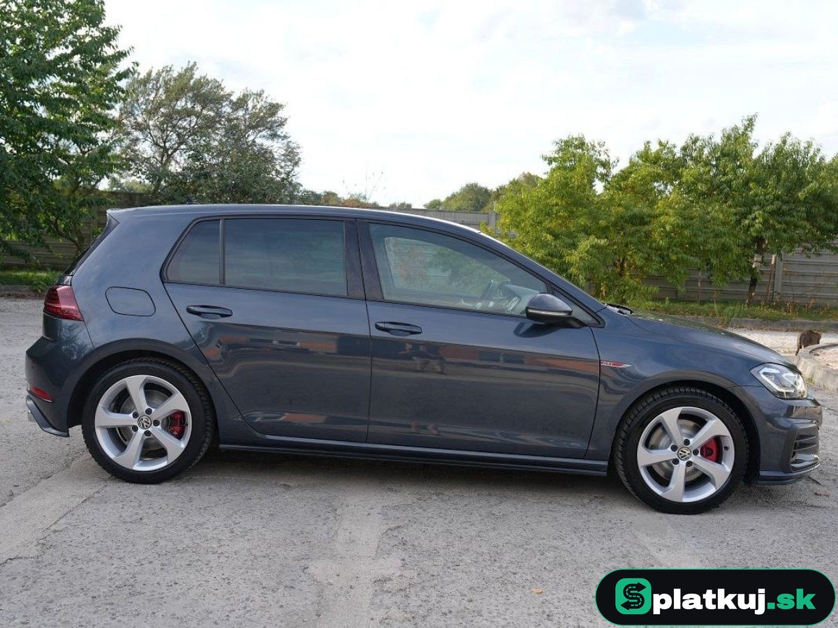 Volkswagen Golf GTI 2.0 TSI Facelift – fotka 4