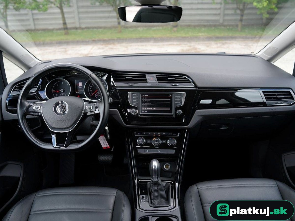 Volkswagen Touran 1.6 TDI Highline DSG – fotka 5
