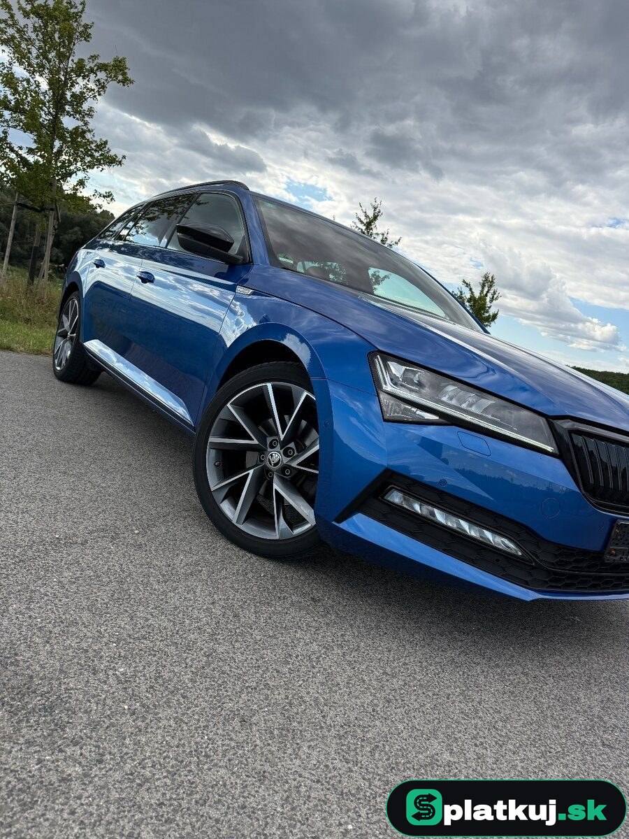 Škoda Superb Combi Sportline – fotka 1