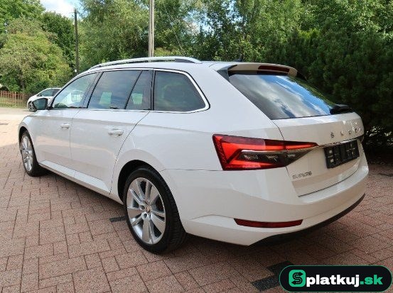 Škoda Superb Combi iV 1.4 TSI DSG Style – fotka 3