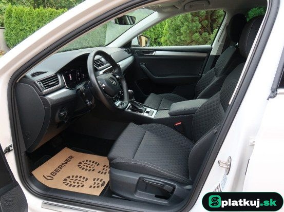 Škoda Superb Combi iV 1.4 TSI DSG Style – fotka 4