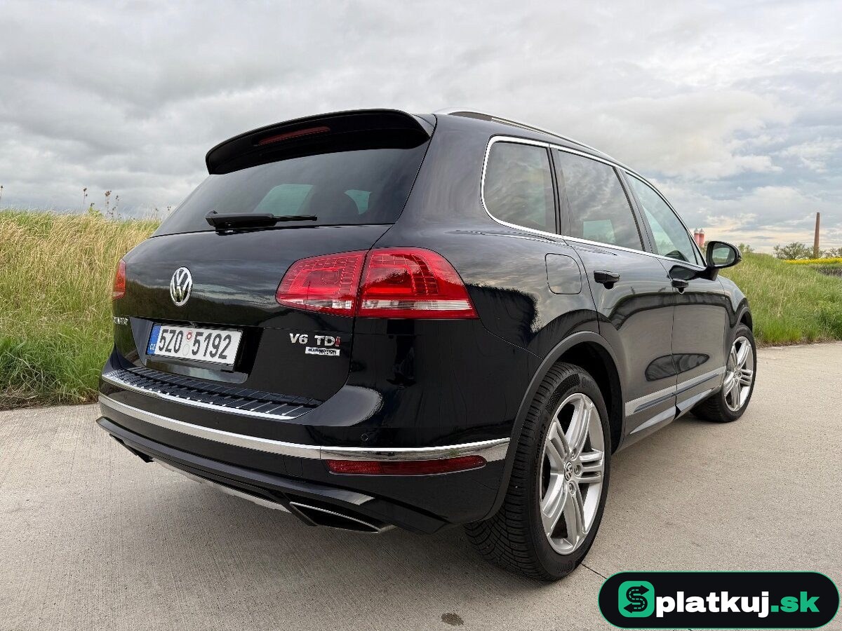 Volkswagen Touareg 3.0 TDI 4Motion R-Line – fotka 4
