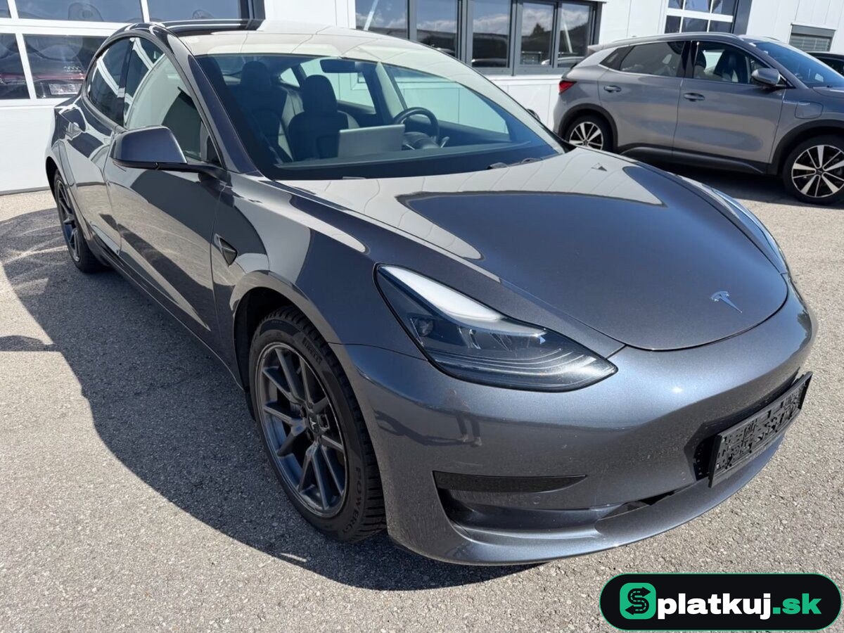 Tesla Model 3 Standard Range – fotka 3