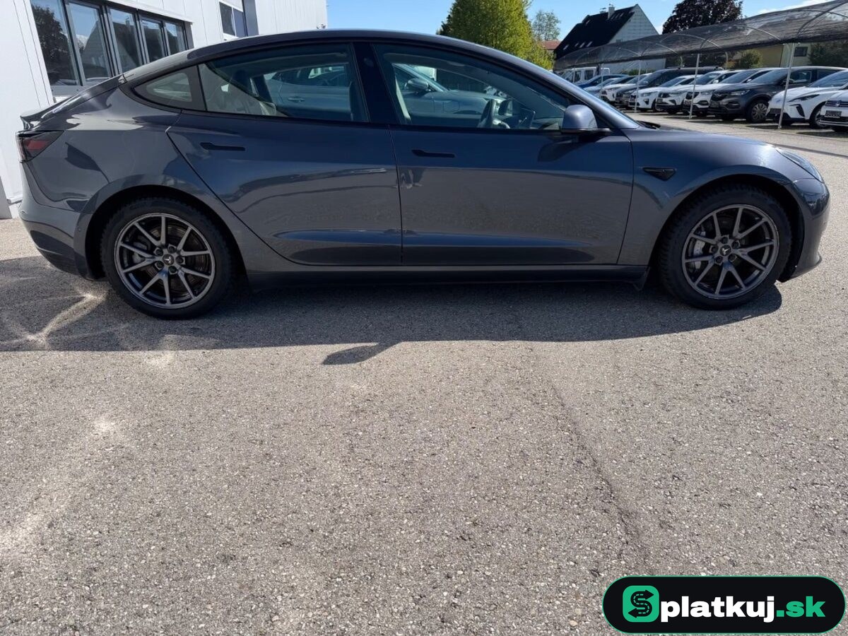 Tesla Model 3 Standard Range – fotka 4