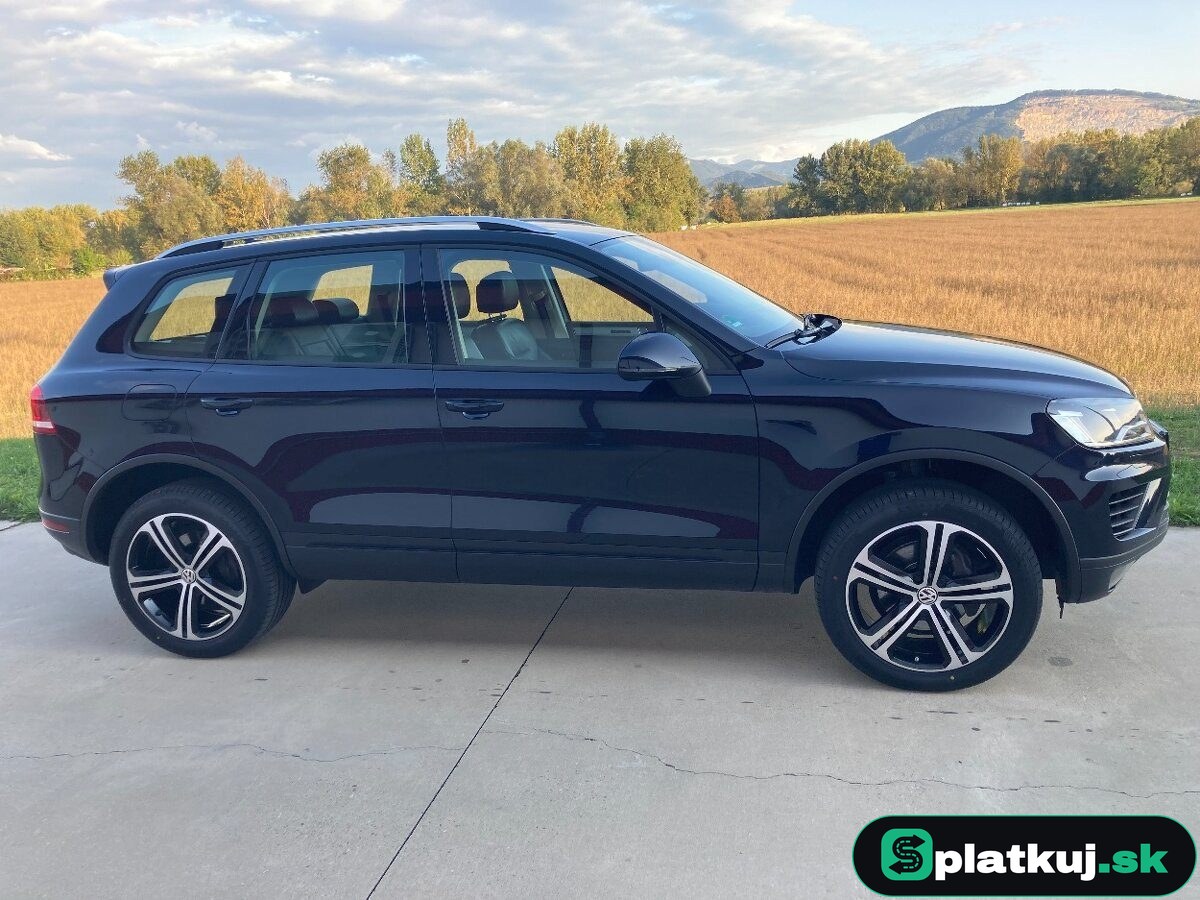 Volkswagen Touareg 3.0 V6 TDI 4Motion Vzduch – fotka 4