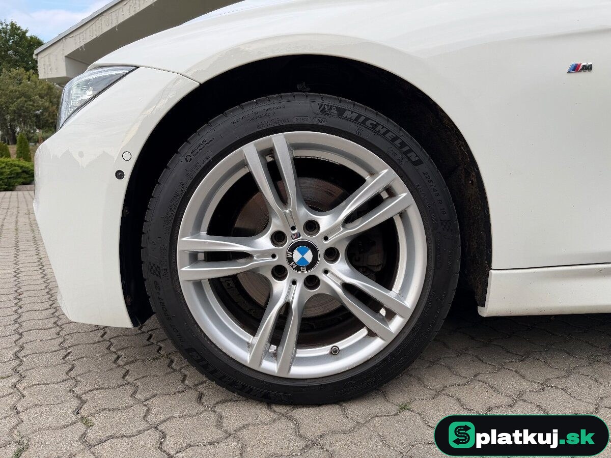 BMW 330d xDrive Touring F31 M-paket – fotka 5
