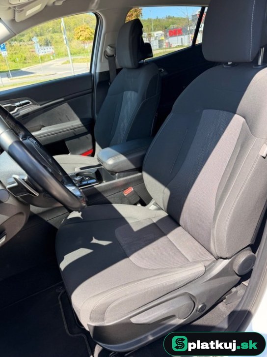 Kia Sportage 1.6 T-GDi PHEV 4x4 – fotka 5