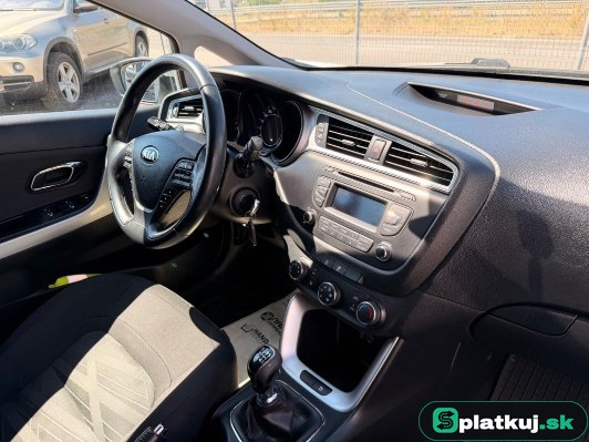Kia cee'd SW 1.6 CRDi Gold – fotka 5