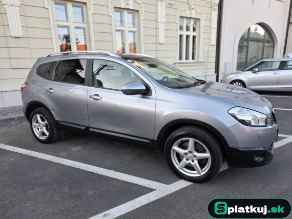 Nissan Qashqai+2 2.0 dCi 4x4 Tekna 7-miestny – fotka 1
