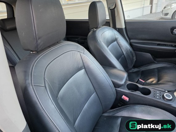Nissan Qashqai+2 2.0 dCi 4x4 Tekna 7-miestny – fotka 5