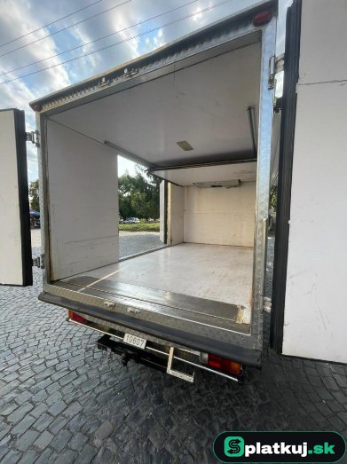 Iveco Daily 35C13 chladiarenská dodávka – fotka 5
