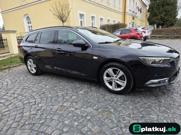 Opel Insignia Sports Tourer 1.6 CDTI Dynamic – fotka 1